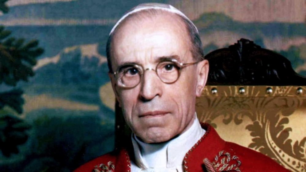 XII-Piusz-Medium.jpg